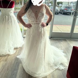 Brand New A-Line wedding dress